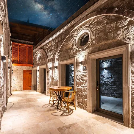 Panorama House Проживание в семье Аванос
