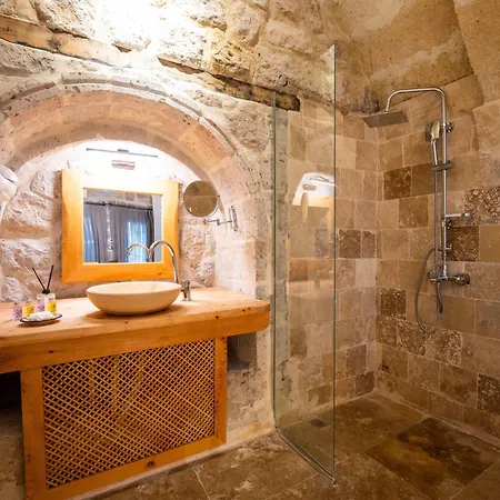 Проживание в семье Panorama House Аванос